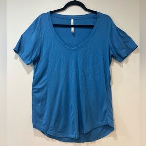 Babaton Teal Short Sleeve V-Neck Top